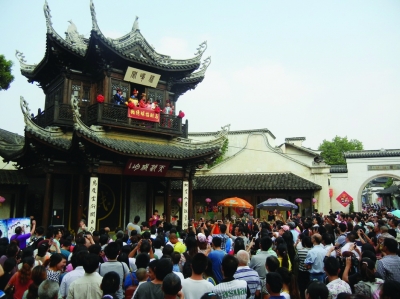 res07_attpic_brief.jpg 無(wú)錫:錫惠公園金秋10萬(wàn)盆菊花驚艷亮相